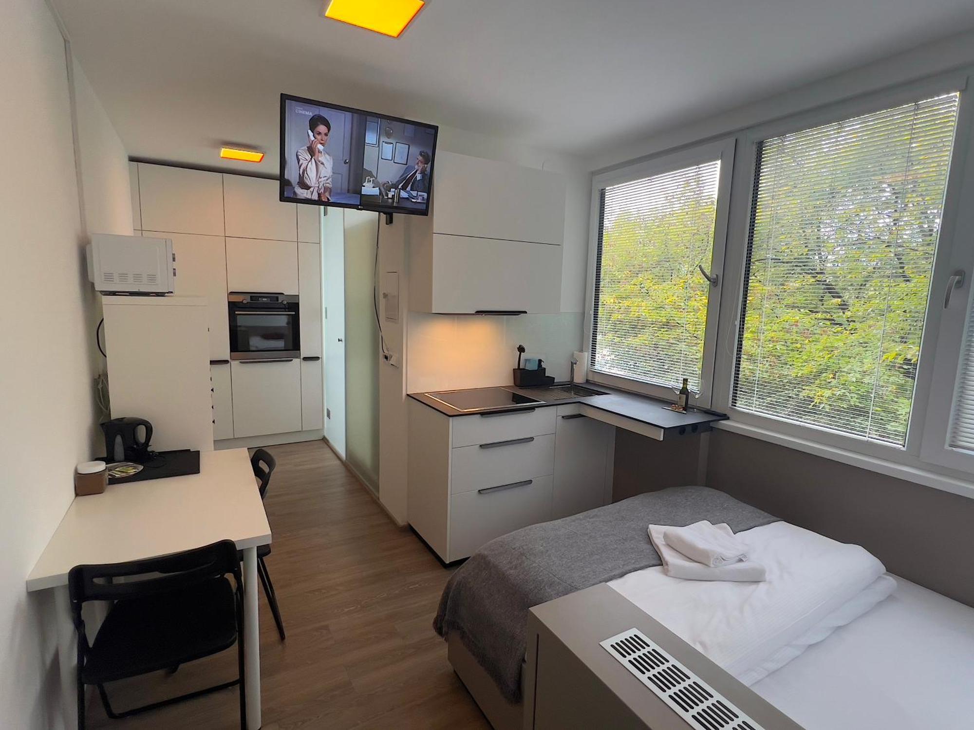 Apartments 4U: Kampus Upstairs Hradec Králové Buitenkant foto
